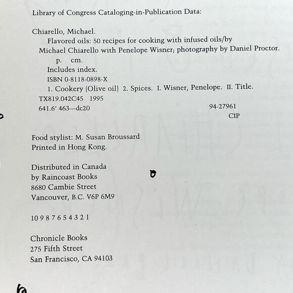 Cookbook Flavored Oils 50 Recipes for Cooking with Infused Oils By M Chiarello - Picture 6 of 10